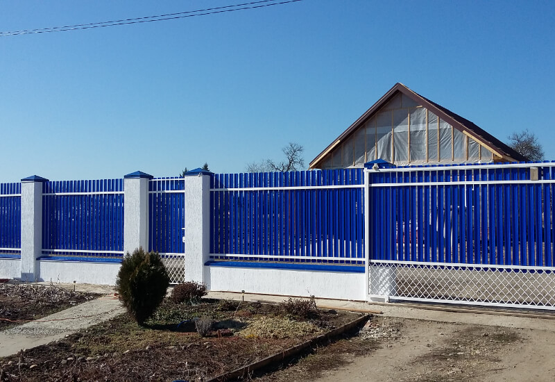 Забор из евроштакетника RAL5002 синий ультра, секция горизонт в Кокшетау фото 1